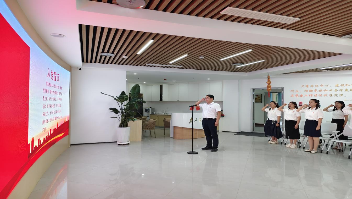 铭记历史铸忠魂 砥砺奋进践使命  ——马克思主义学院学院开展主题党日暨思政研学活动   